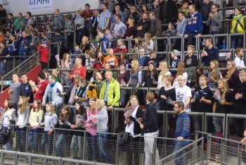 Die Asperger Jugend beim Bundesligaspiel SG BBM Bietigheim - SC Magdeburg