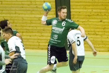 28.11.2015 TSV Weissach - Männer I 20:19 | Vielen Dank an Mike Matysik für die Bilder! Mehr Bilder gibts auf www.facebook.com/Portraction