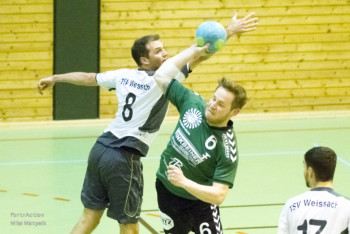 28.11.2015 TSV Weissach - Männer I 20:19 | Vielen Dank an Mike Matysik für die Bilder! Mehr Bilder gibts auf www.facebook.com/Portraction