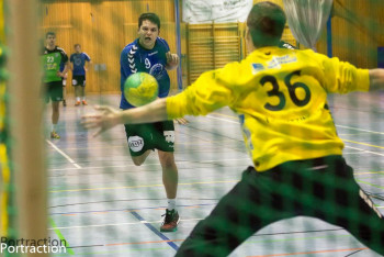 10.12.2016 TSF Ditzingen II - Männer I 25:21 | Vielen Dank an Mike Matysik für die Bilder! Mehr Bilder gibts auf www.facebook.com/Portraction 