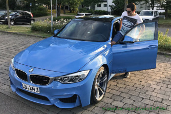 Einlösung des Hauptpreises der Schnee-Ball-Tombola