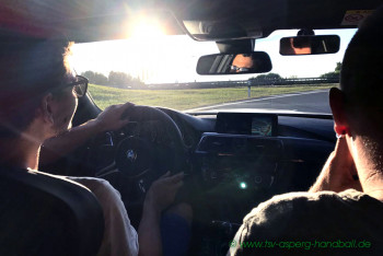 Einlösung des Hauptpreises der Schnee-Ball-Tombola